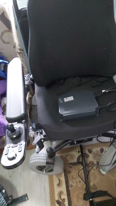 Căruț electric persoana dizabilități