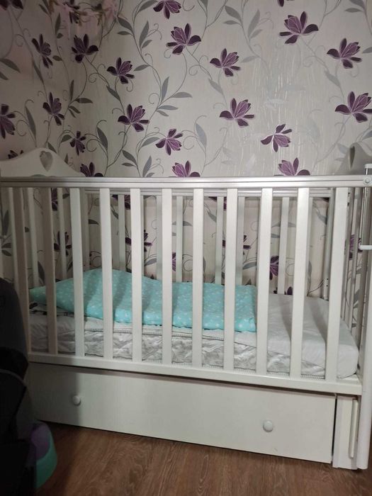 Манеж б/у в хорошем состоянии