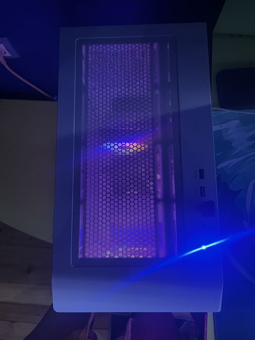 КАТО НОВ! Rtx 3060 12 gb/ 32 gb ram / Ryzen 5 5500 + windows 11 Pro