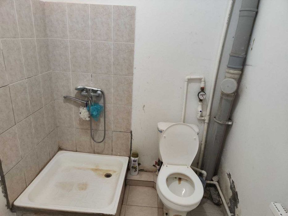 Уй сотилади 3 хонали