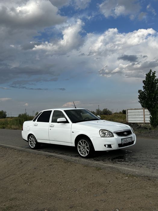 Приора 2013 год.