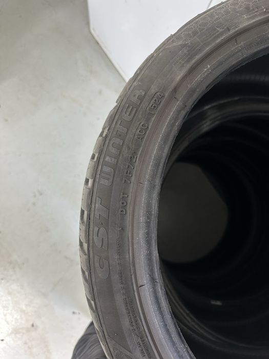 Anvelope iarna 225/40/18