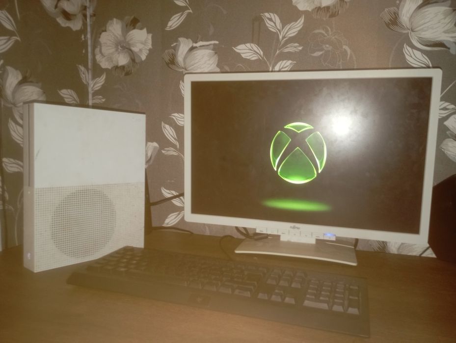 Xbox one S 500 gb