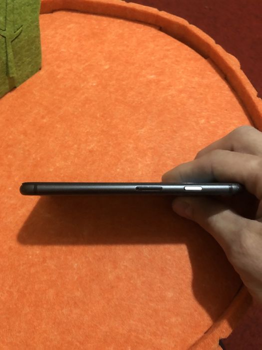 Iphone 8 в поностью рабочем состоянии