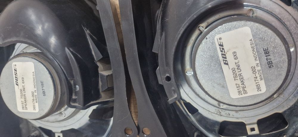 Продам динамики BOSE