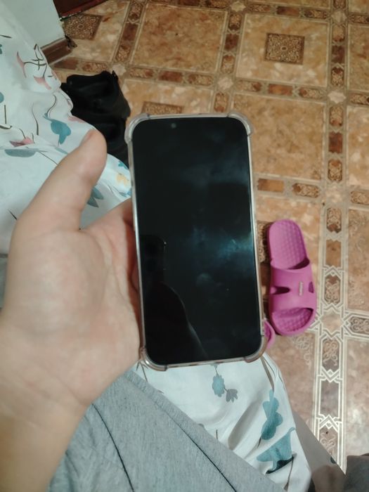 Айфон 13 с гарантией