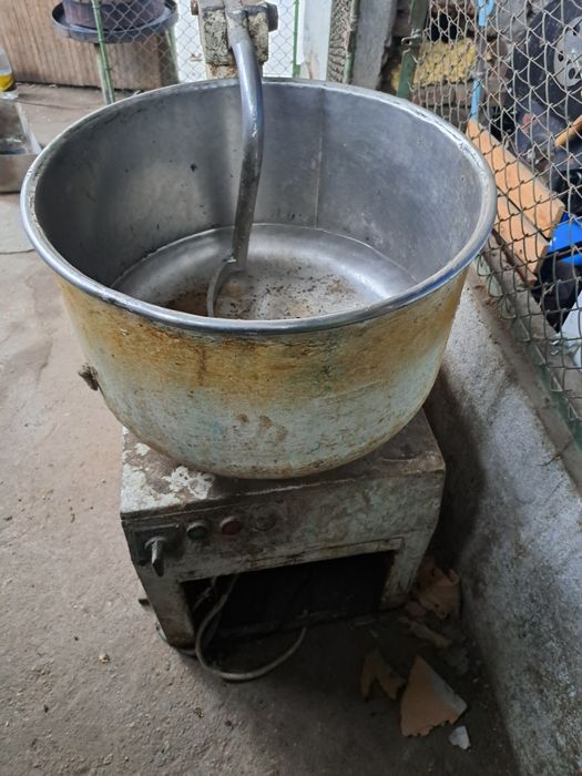 Тестомесачка професионална