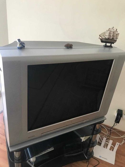 Телевизоры. Телефоны.