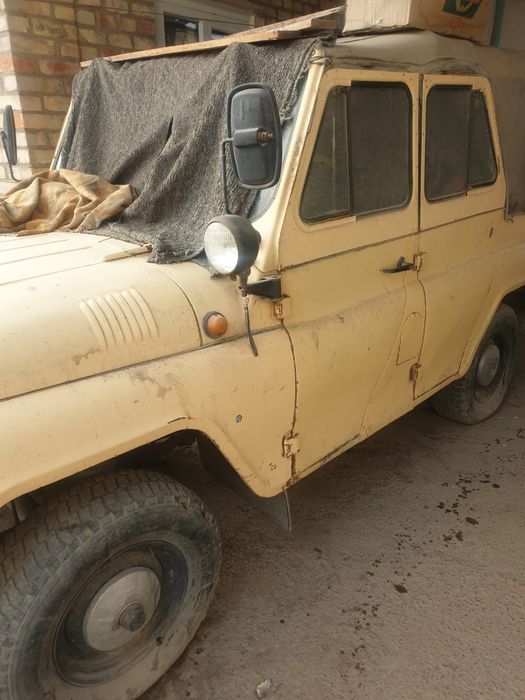 Продаю автомобиль УАЗ