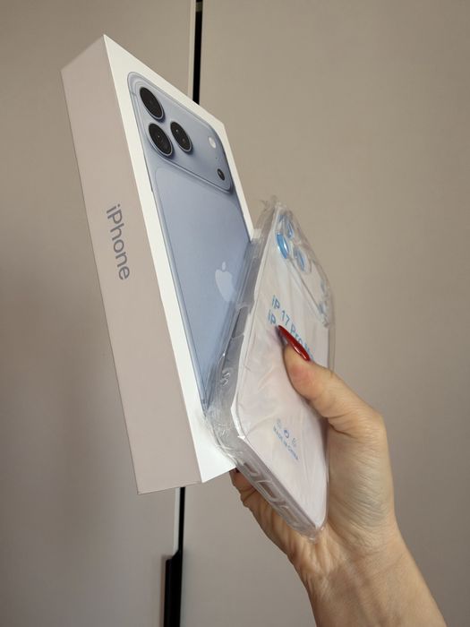iPhone 18 Pro Max, 512 ГБ, в голубом цвете