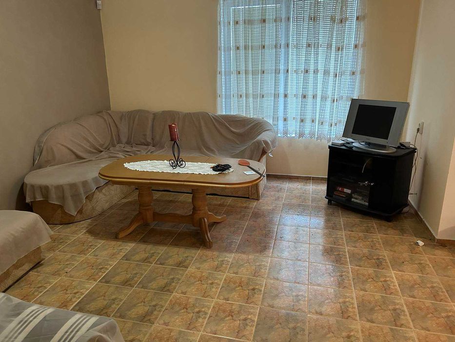 Продава се Къща в Долни чифлик - 300 кв.м за 317 €/кв.м - Снимка #16