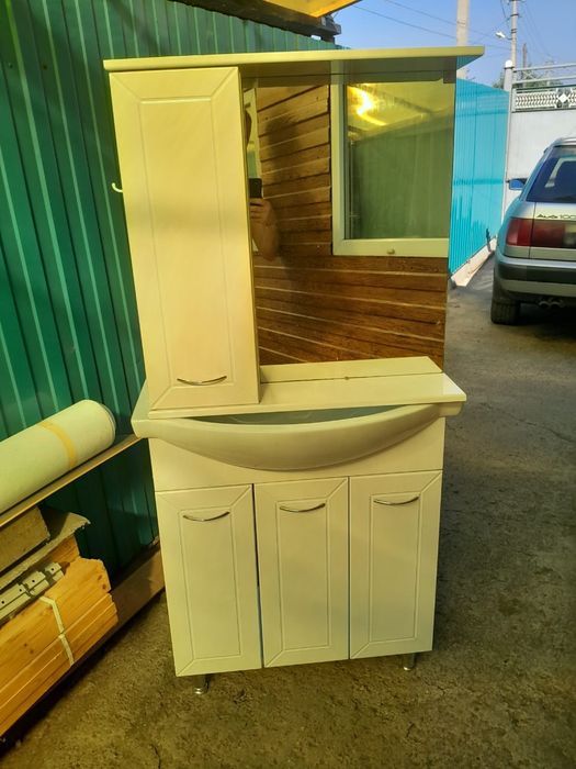 Раковина со шкафом продаю