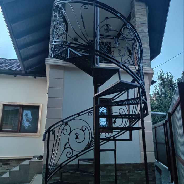 Coltare polistiren exterior