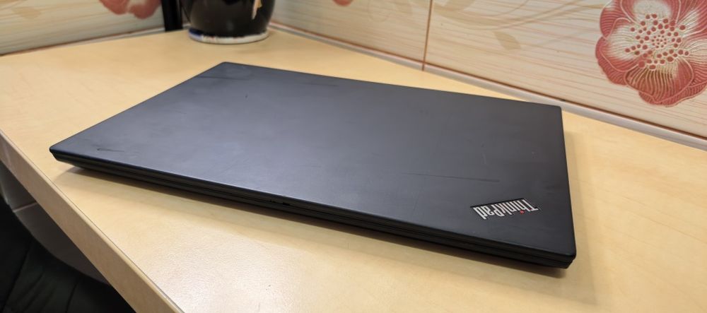 Laptop Lenovo Thinkpad T490_i7 8665U_24GB DDR4_SSD 256GB PCie M2_10/10