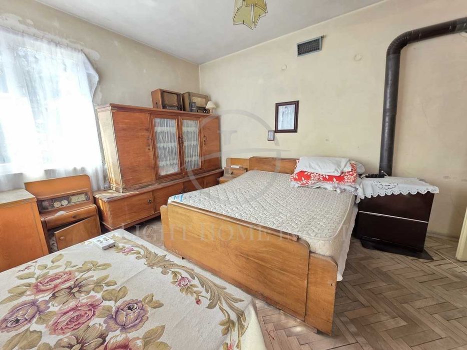 Продава се Тристаен апартамент в Пловдив, Център - 120 кв.м за 3750 €/кв.м - Снимка #8