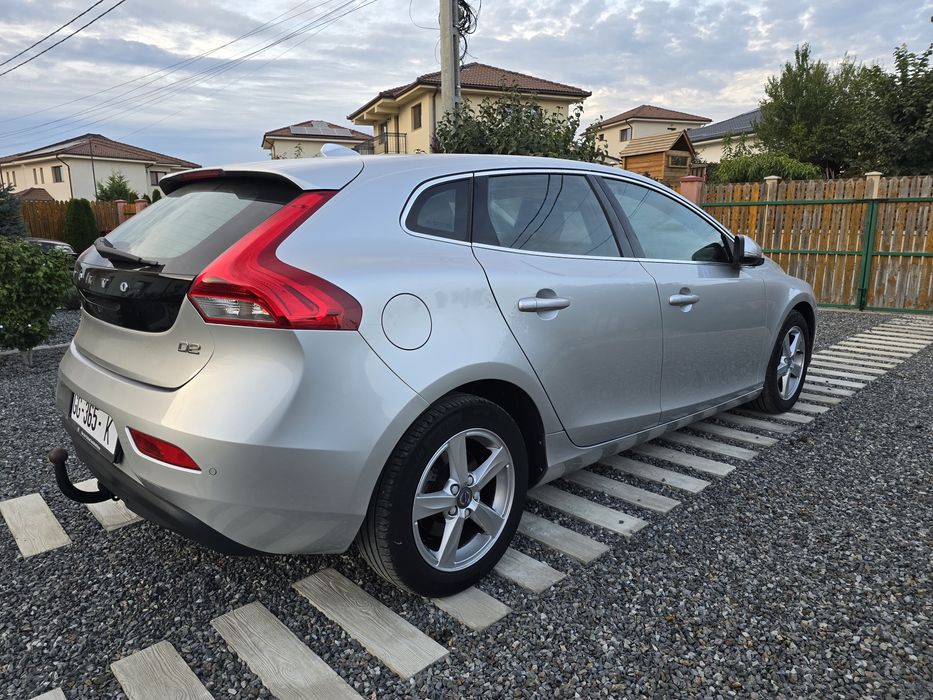 VOLVO V40 2016 — imagine 5