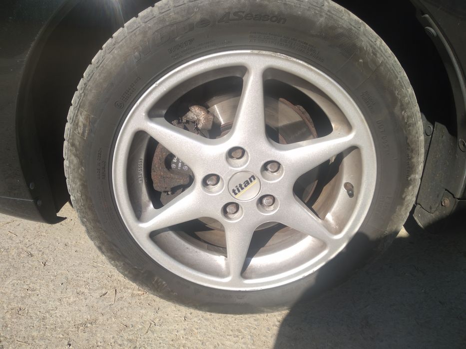 Тойота Корола версо 2.2 D-cat 177 коня само на части