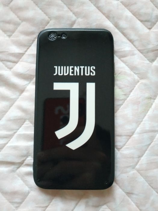 Продам чехол Фк Ювентус на Iphone 6