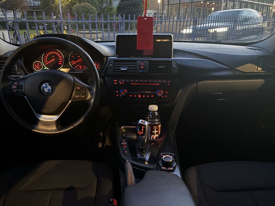 Bmw f31 318d automat