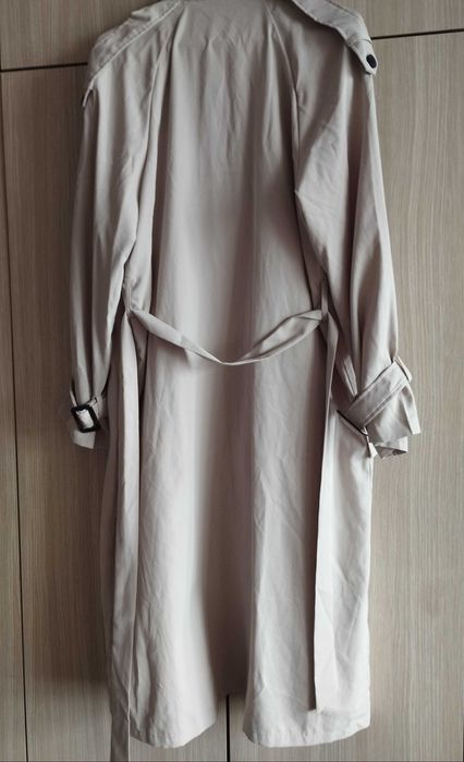 Нов дамски тренчкот!