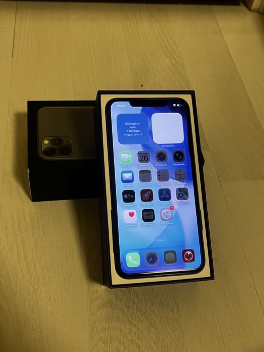 Iphone 11 pro max. Каробка документ