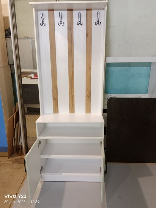 Продам прихожку (новая)