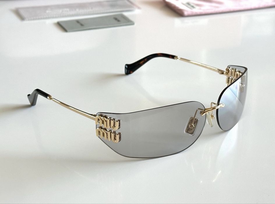 Слънчеви очила Miu Miu