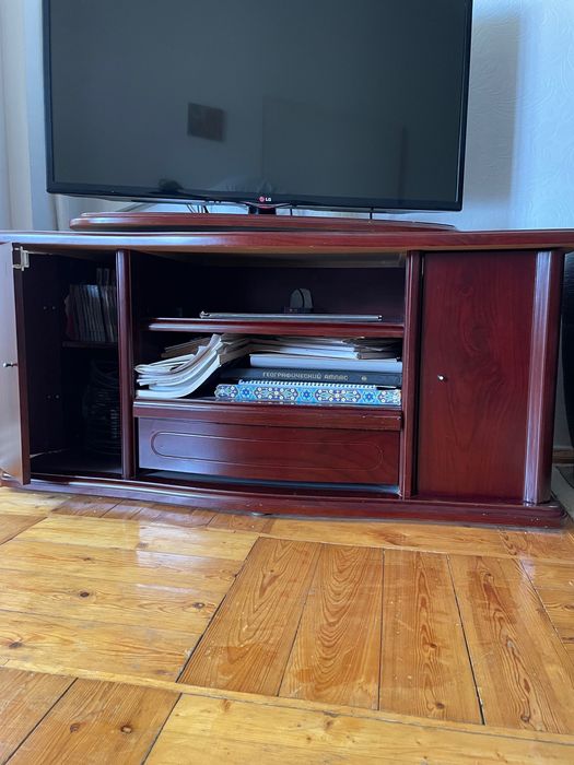 Тумба под телевизор