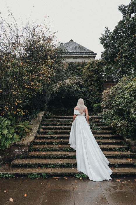 De vânzare rochie de mireasă