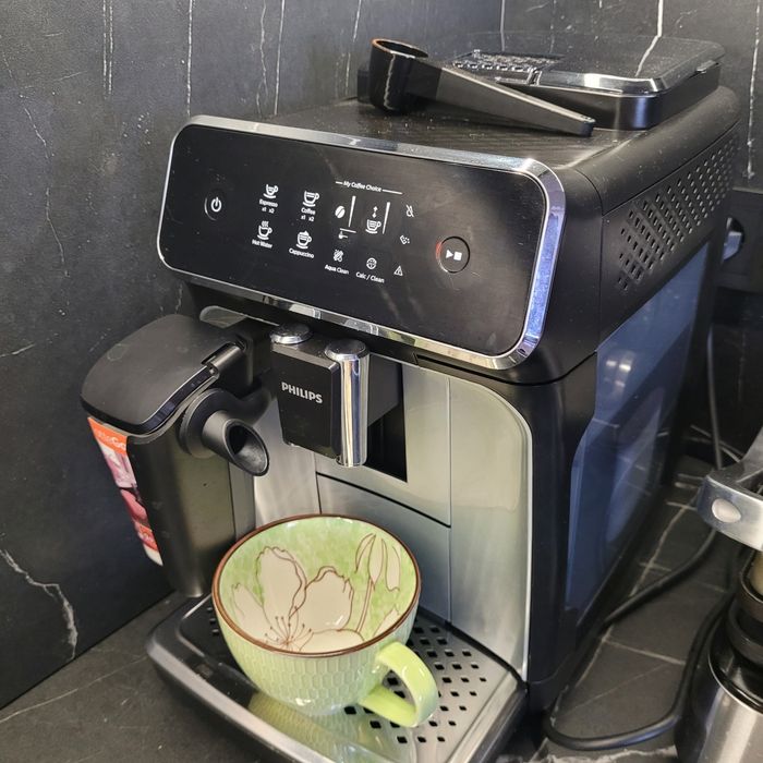 Продам кофемашину Phillips EP2236