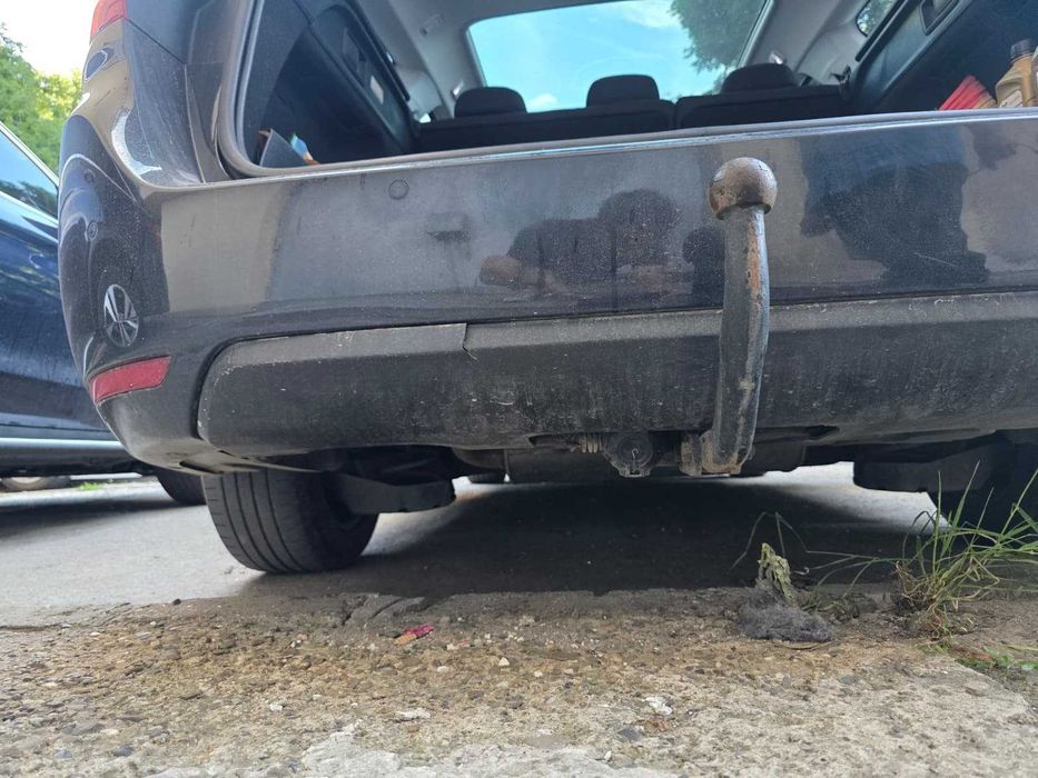 Vând peugeout 308