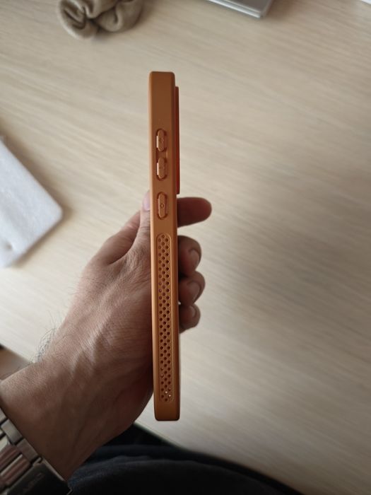 Продам новый чехол на OnePlus 15