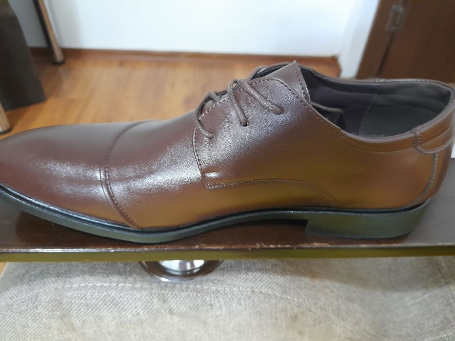 Pantofi de barbati eleganti