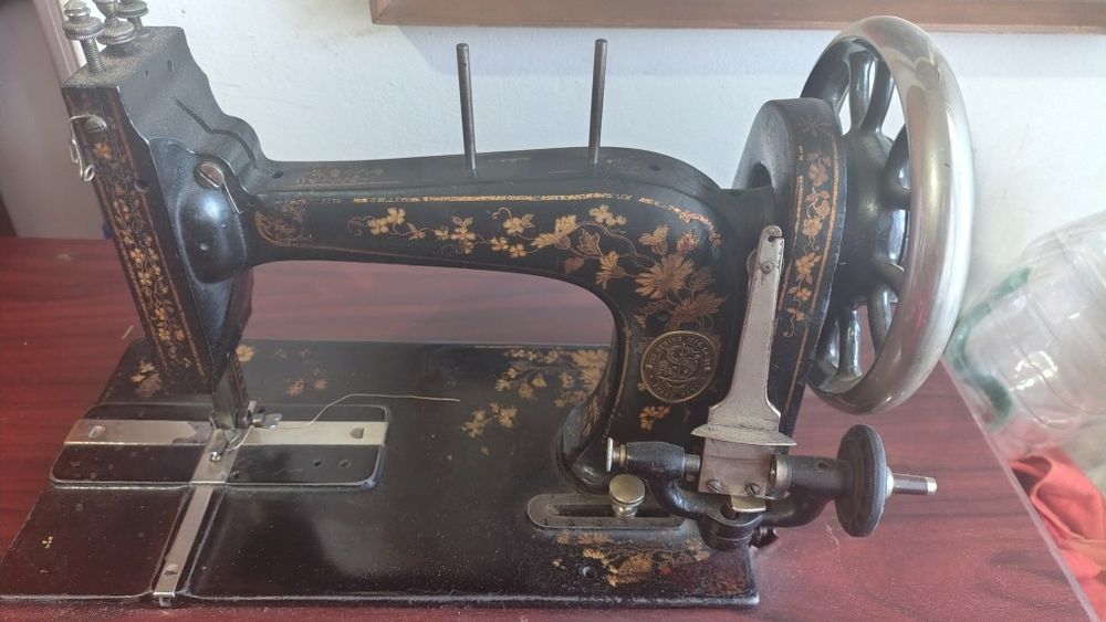 Mașina de cusut singer