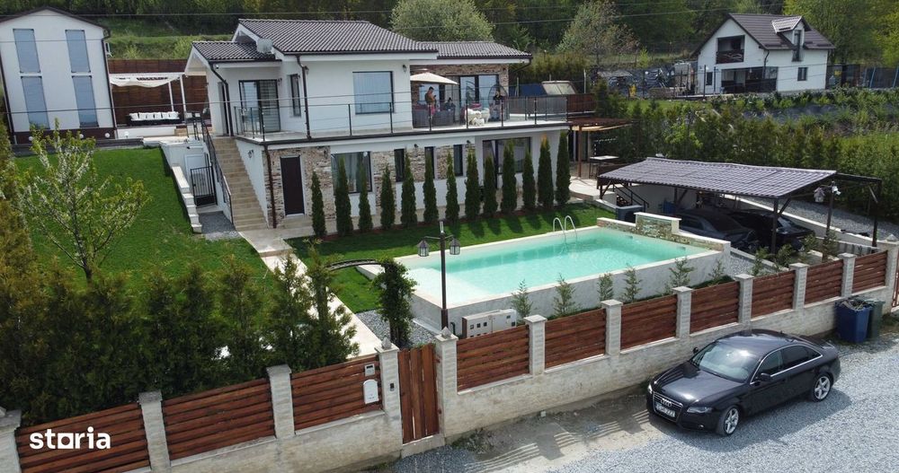 Casa in stil Victorian cu piscina, 210 mp utili + 1001 mp teren, Zona
