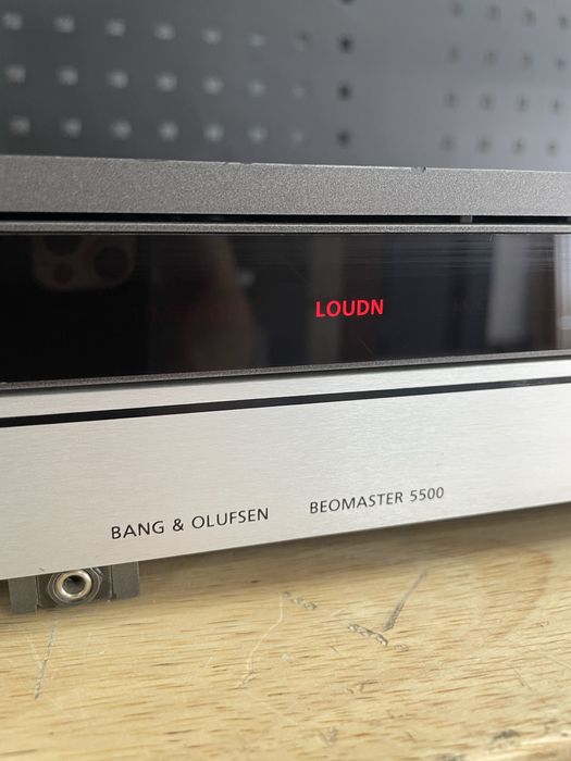 Amplificator bang olufsen beomaster 5500 cu telecomanda
