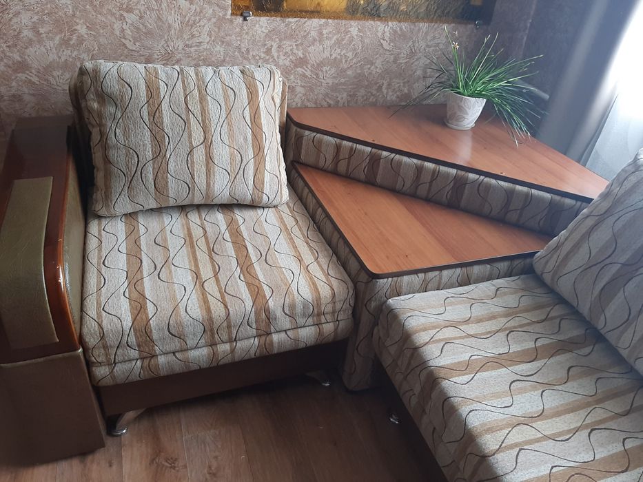 диван в хорошем состоянии