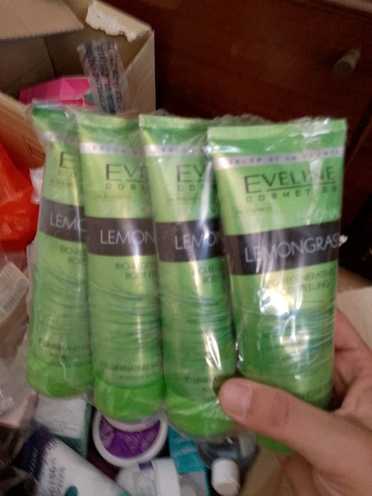 Козметика на едро и на склад