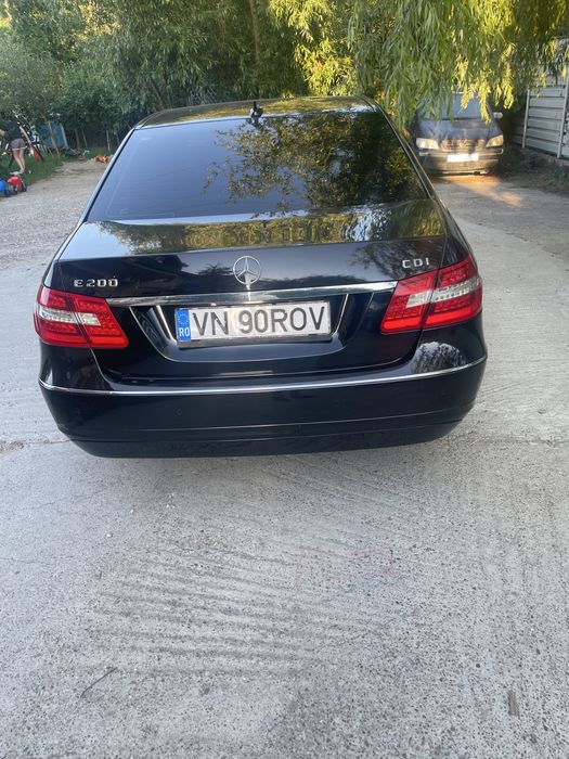 MERCEDES-BENZ E-Class 0 — imagine 5