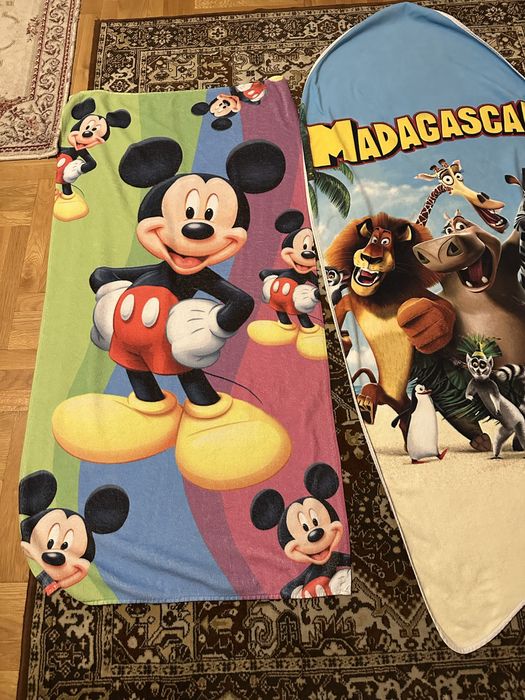 Комплект детски кърпи за плаж или баня Мики Маус и Мадагаскар