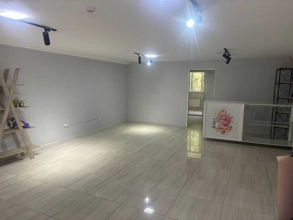 Сдам 90 м² в Аренду. 1-Линия. Чимган. Автосалон. Мирзо Улугбекский!