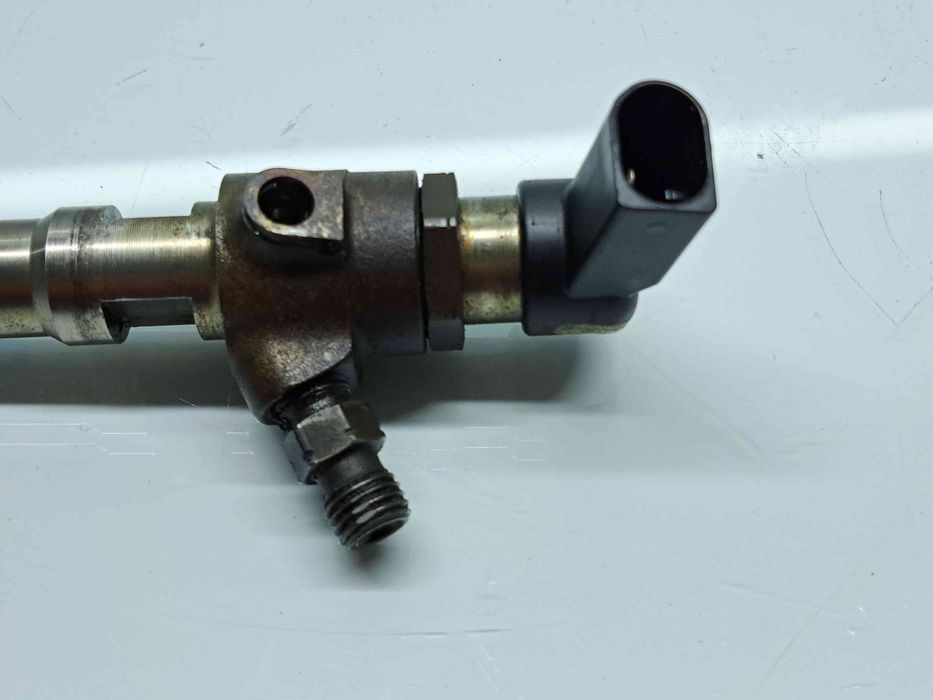 Injector  Skoda Octavia 2 (1Z3) [Fabr 2004-2013] 03L130277B 1.6 TDI CA