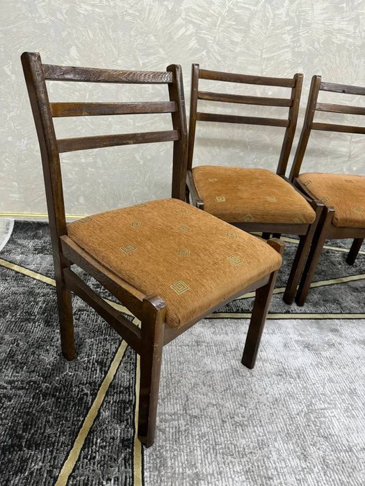 Штук стули 100.000 сум