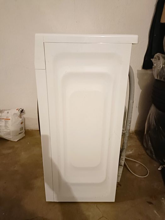 Vând mașina de spălat beko