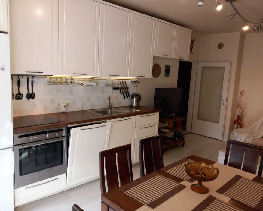 Продава се Тристаен апартамент в София, Хаджи Димитър - 80 кв.м за 2500 €/кв.м - Снимка #3