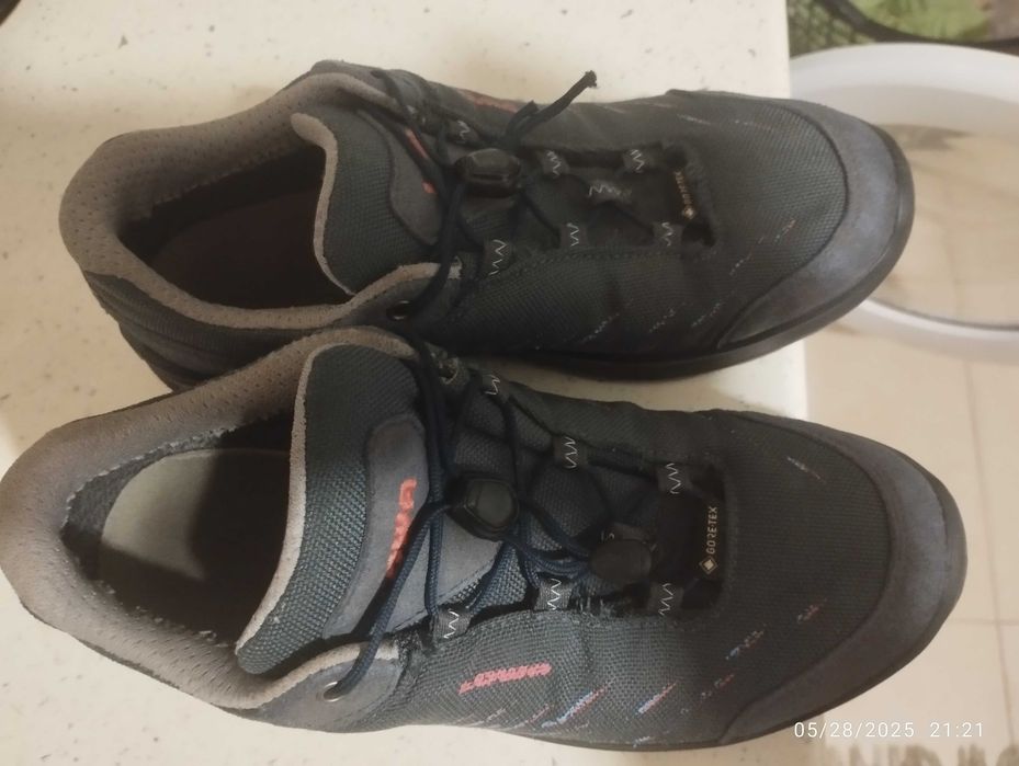 Детски туристически обувки lowa