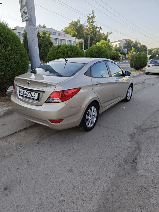 Хундай Акцент 2011,фулл, пробег 123000км