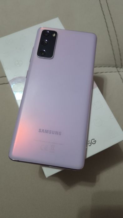 Samsung  S  20 Fe