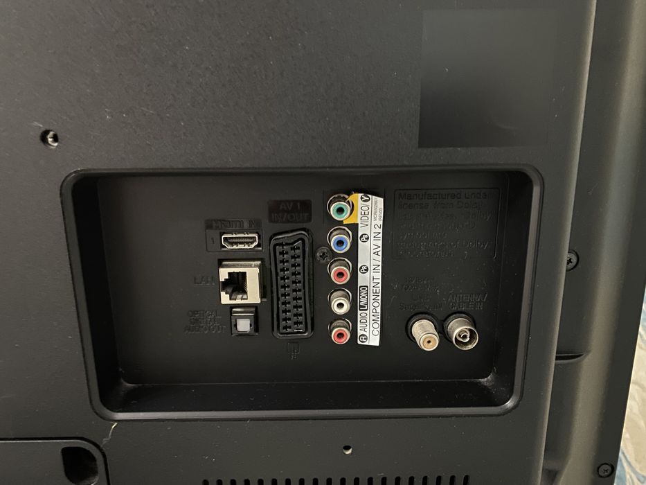 телевизор LG(небольшой)