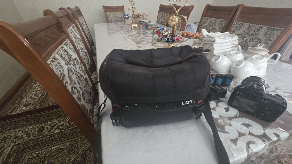 Canon 6D                     6